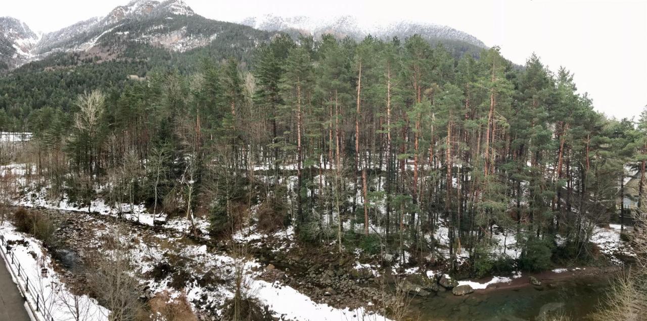 El Refugio De La Ardilla, Apartamento Canfranc-Estacion Leilighet Eksteriør bilde