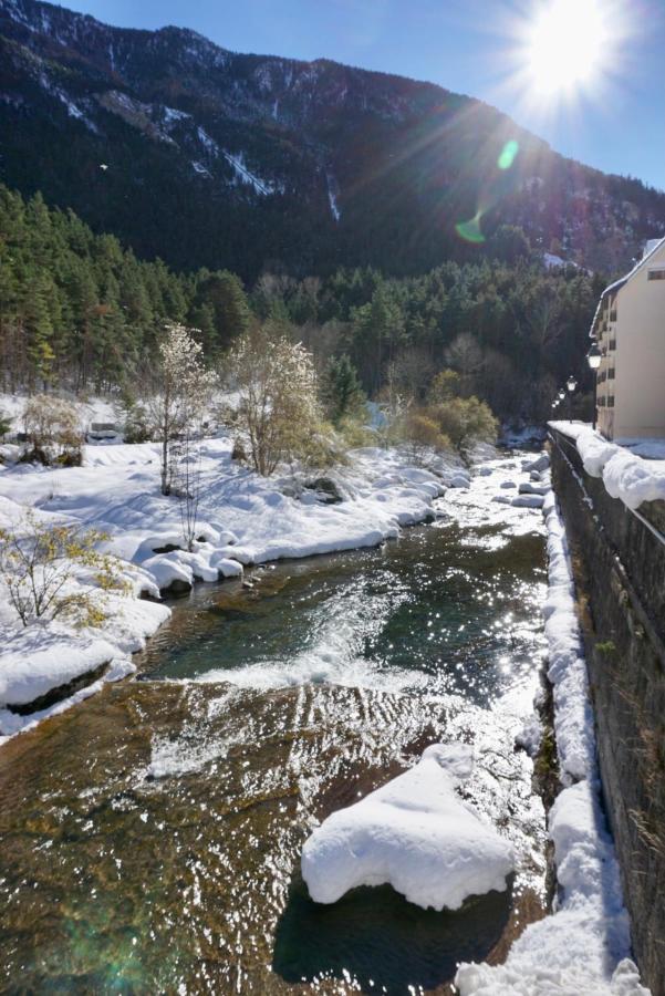 El Refugio De La Ardilla, Apartamento Canfranc-Estacion Leilighet Eksteriør bilde